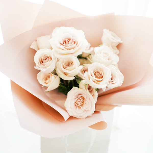 Classic Blush Roses Flower Bouquet